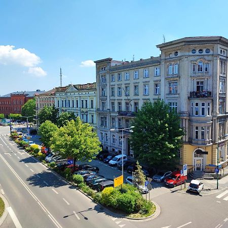 Centrum Apartament Przytulny シュフィドニツァ エクステリア 写真