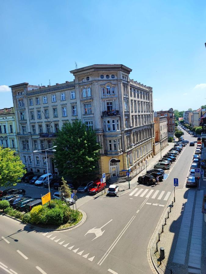 Centrum Apartament Przytulny シュフィドニツァ エクステリア 写真