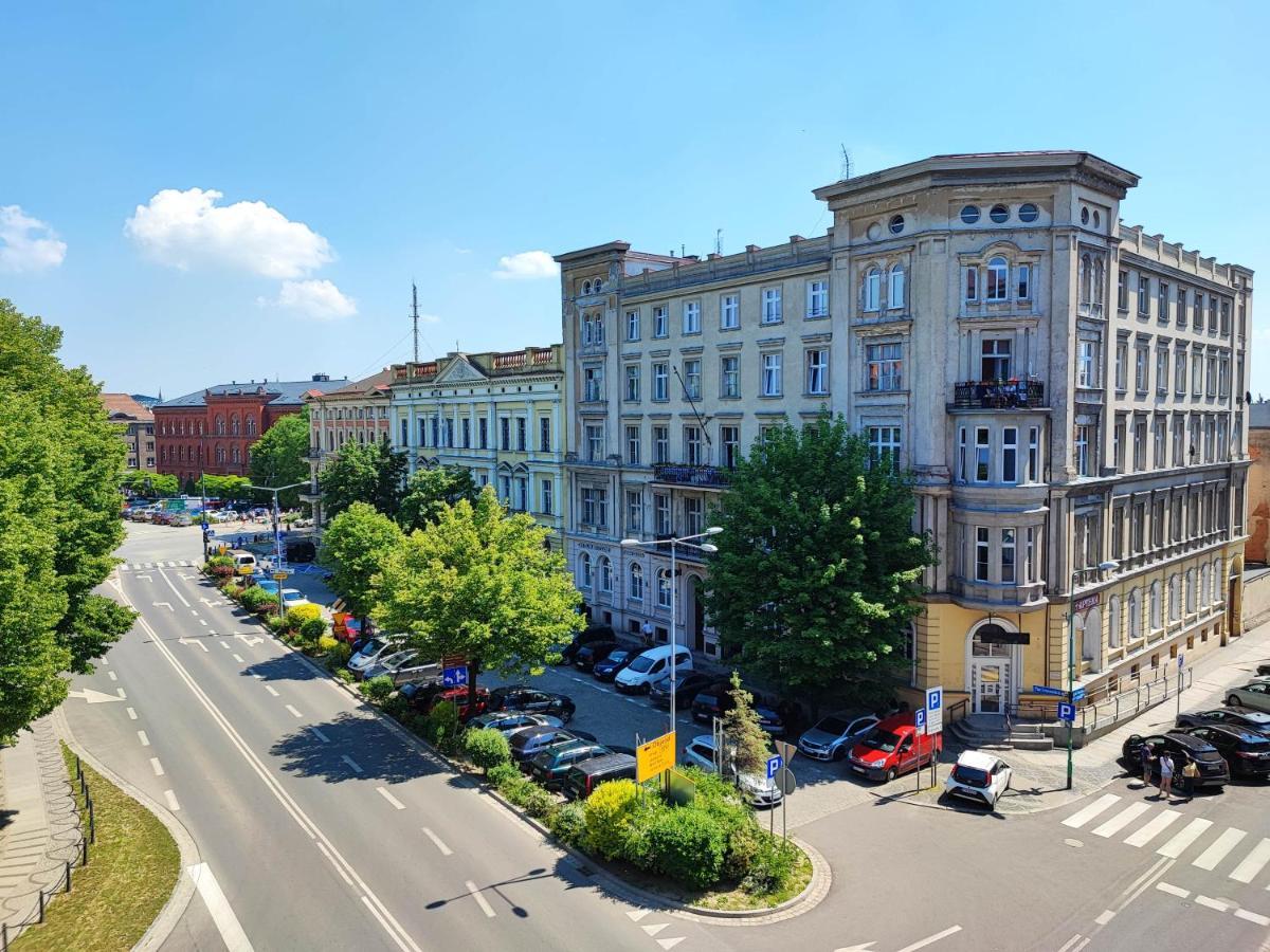 Centrum Apartament Przytulny シュフィドニツァ エクステリア 写真